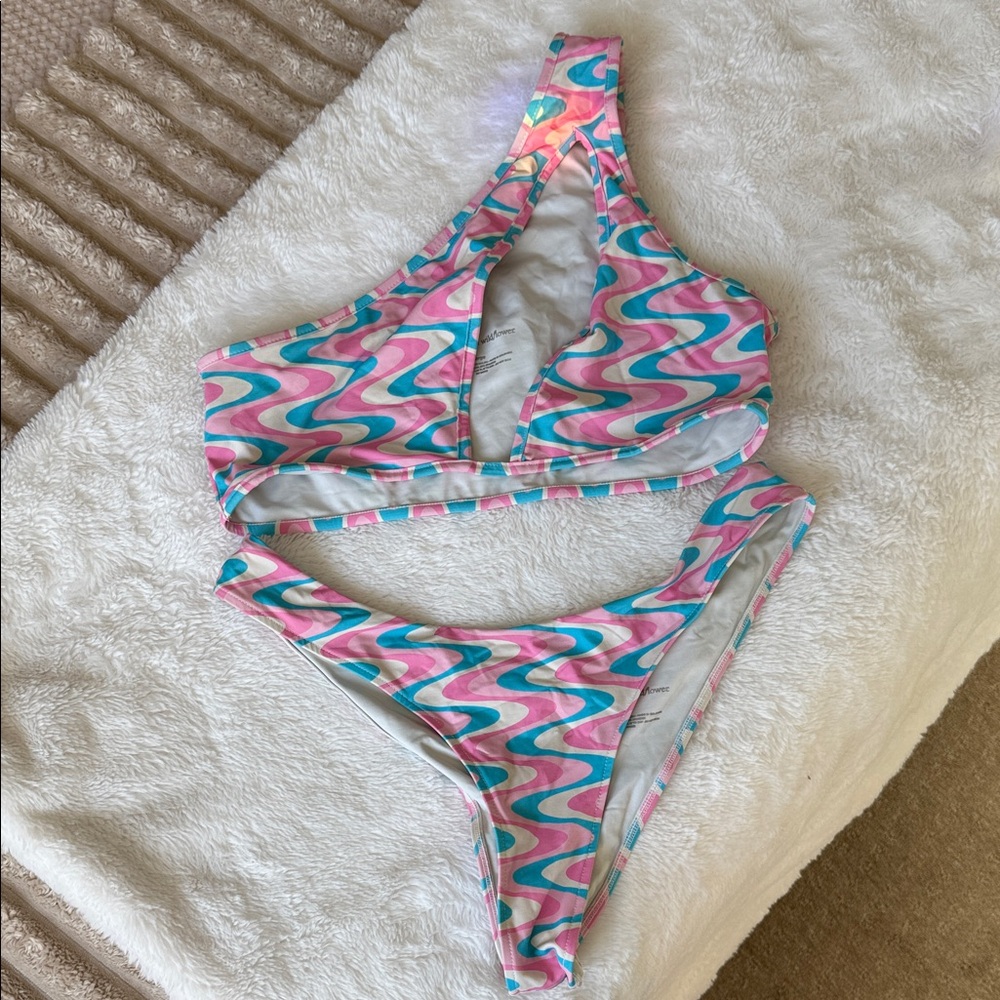 Frankie’s x wildflower bikini - L (top & bottom)